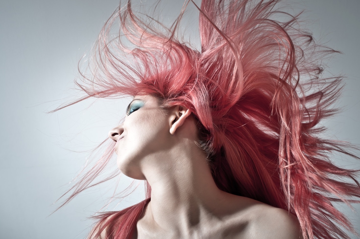 Must-Try Beauty Hacks for Effortless Glow